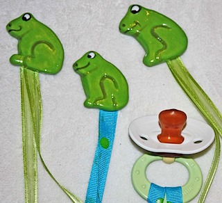 Froggie Baby Pacifier Clip
